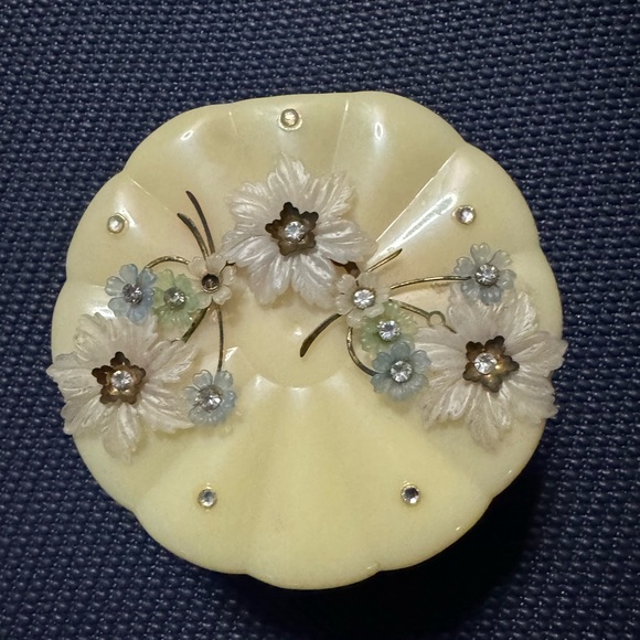 Vintage vanity powder container - Picture 5 of 11